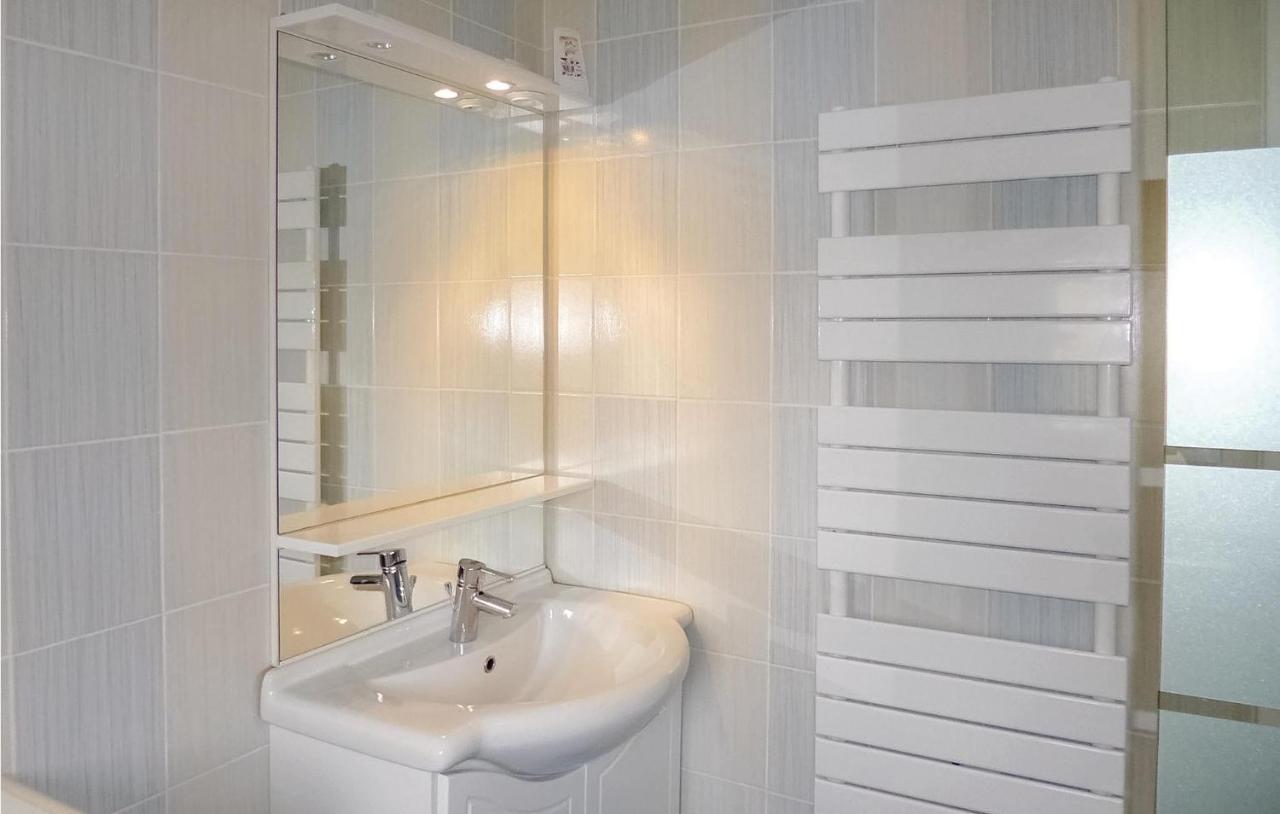 Stunning Home In St, Marcouf De Lisle With Wifi Saint-Marcouf Exteriér fotografie